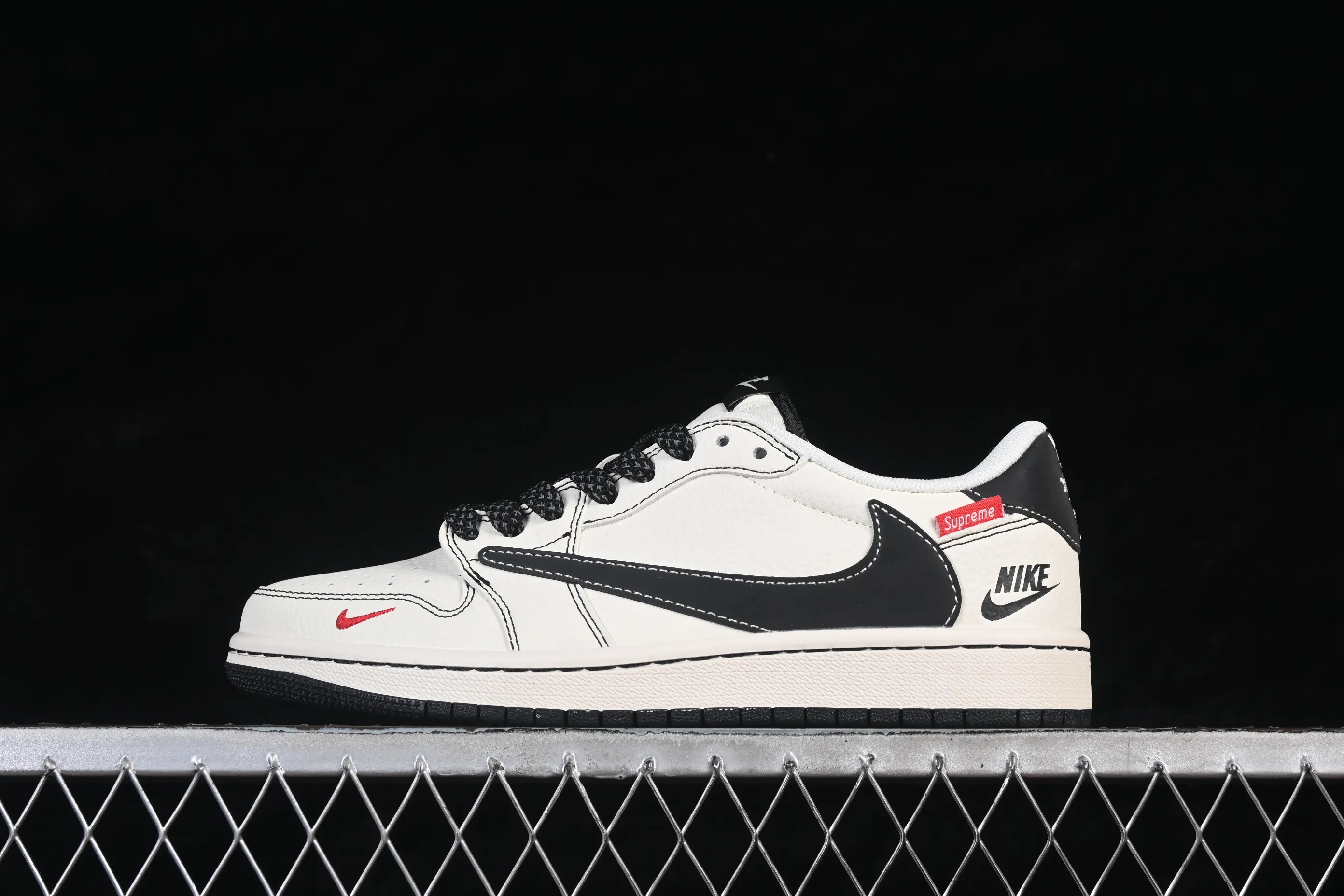 All categories Nk SB Dunk Series Nk SB Dunk Low High-end customized low-top sneakers Nike SB Dunk Low joint model High-end customized low-top casual sneakers HH7518-088